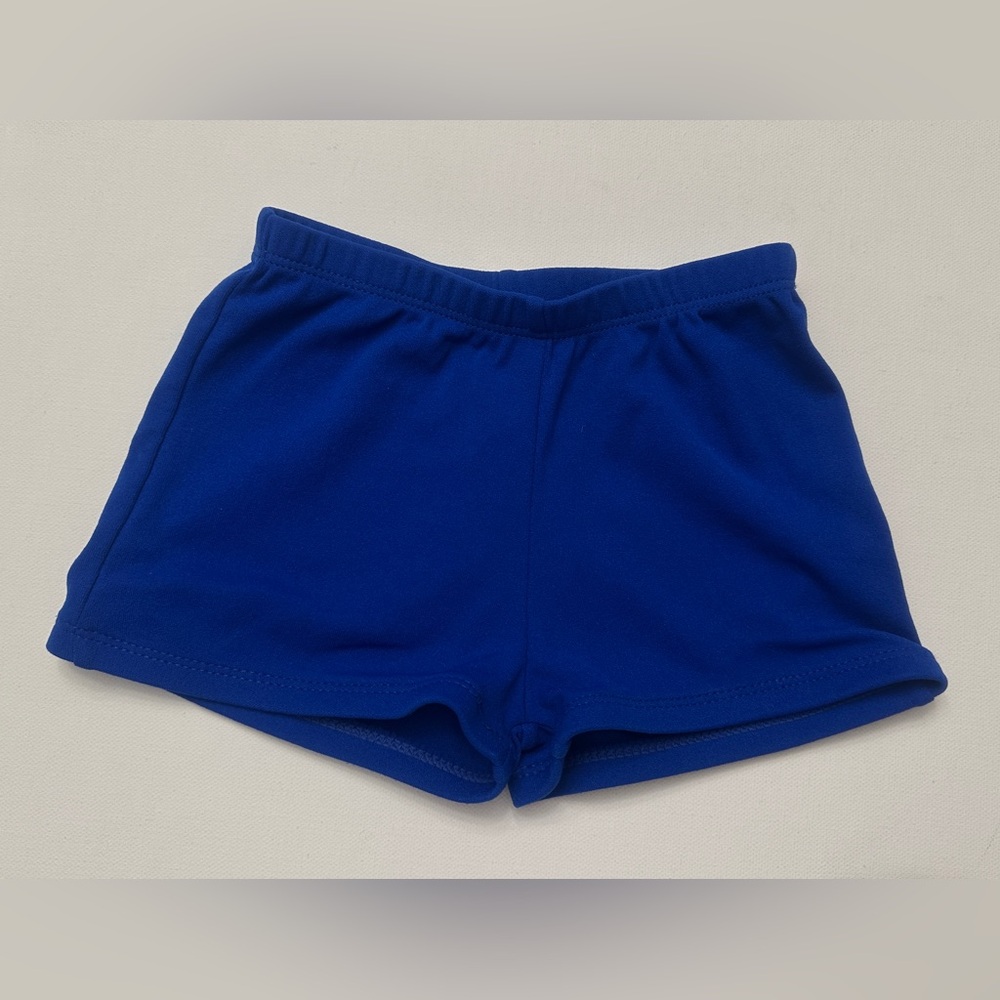 Chasse girl’s shorts are royal blue with an elastic waistband.  Size M.
